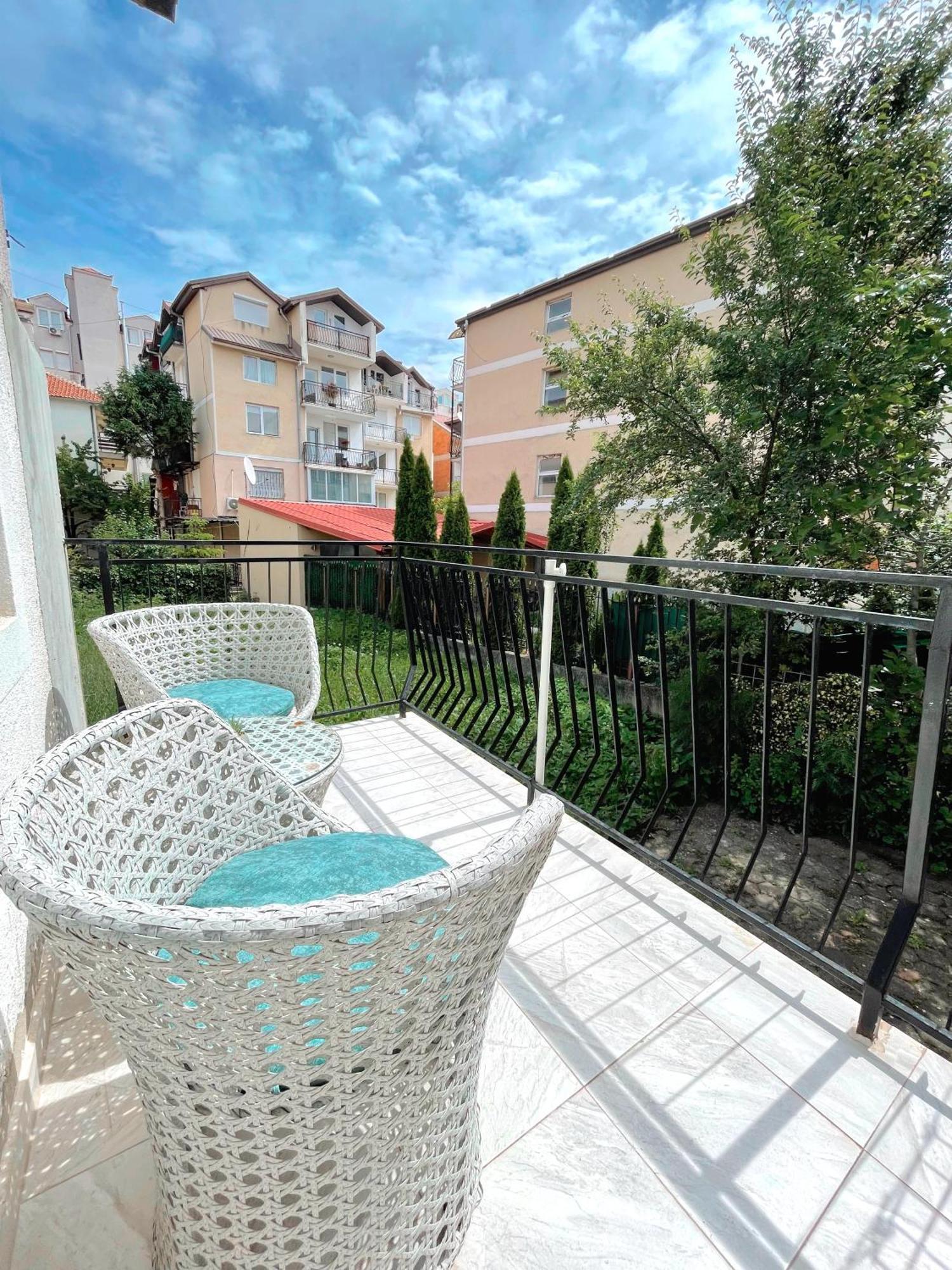 Makedonka Apartments Охрид Экстерьер фото